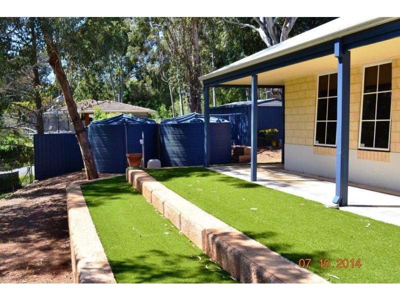 90 Karl Place, Mundaring WA 6073