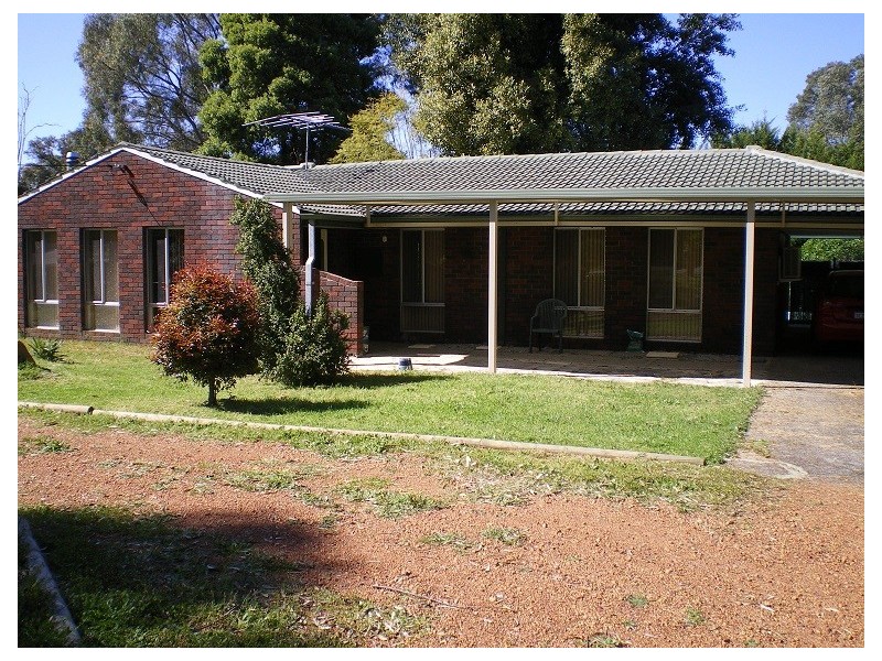 36 Bentley, Stoneville WA 6081