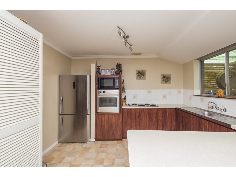 36 Bentley, Stoneville WA 6081