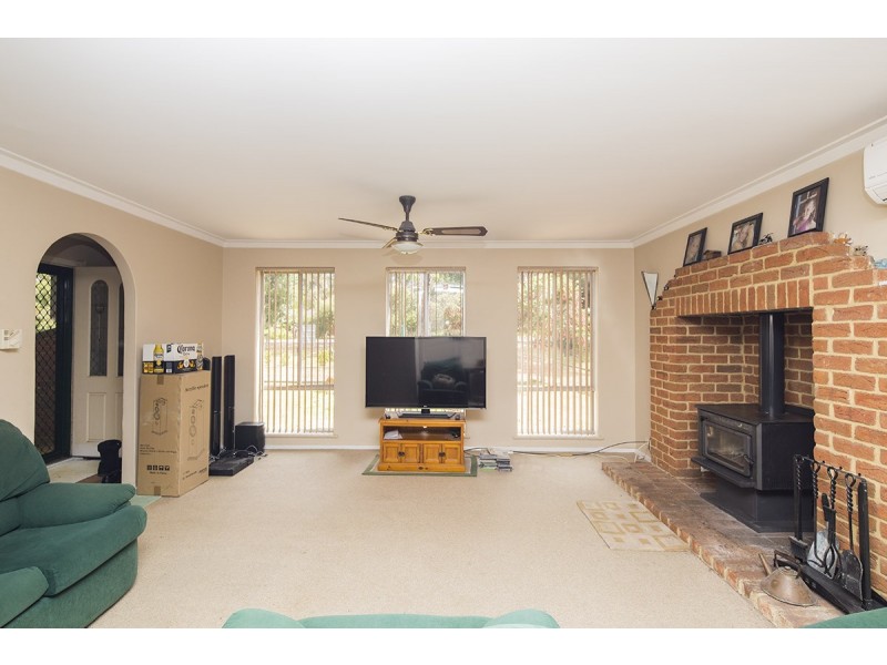 36 Bentley, Stoneville WA 6081