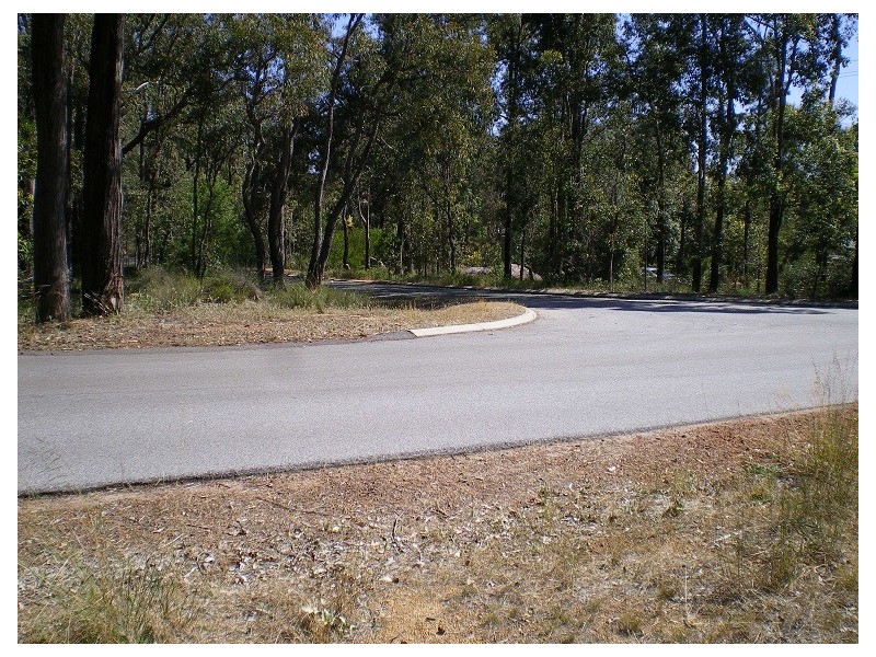 1945 Cook, Mount Helena WA 6082