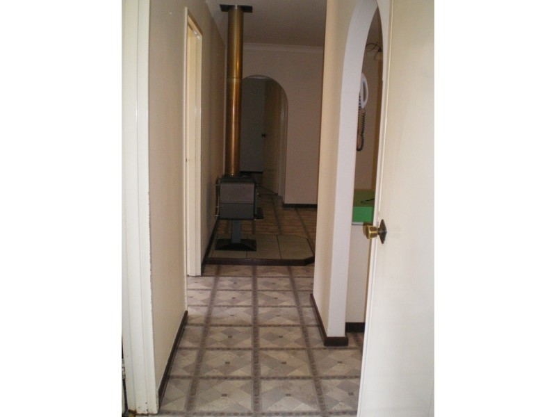 15 Yilgarn, Mundaring WA 6073