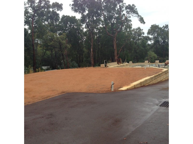 1/9 Hartung, Mundaring WA 6073