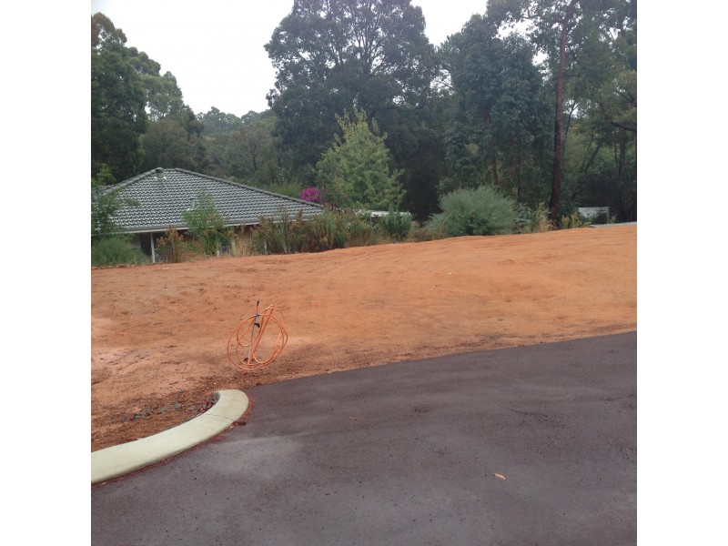 1/9 Hartung, Mundaring WA 6073