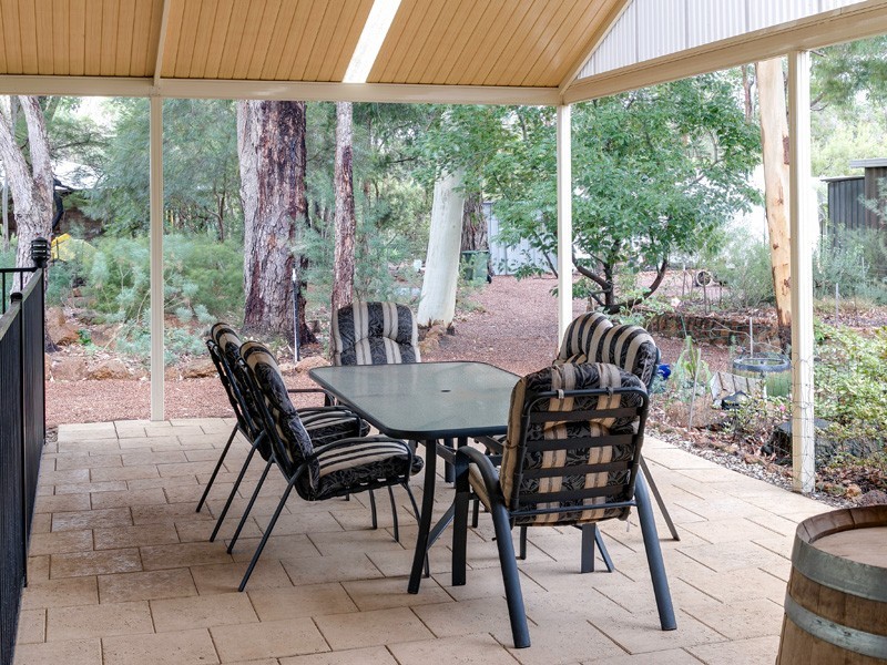 35 Lukin Avenue, Darlington WA 6070