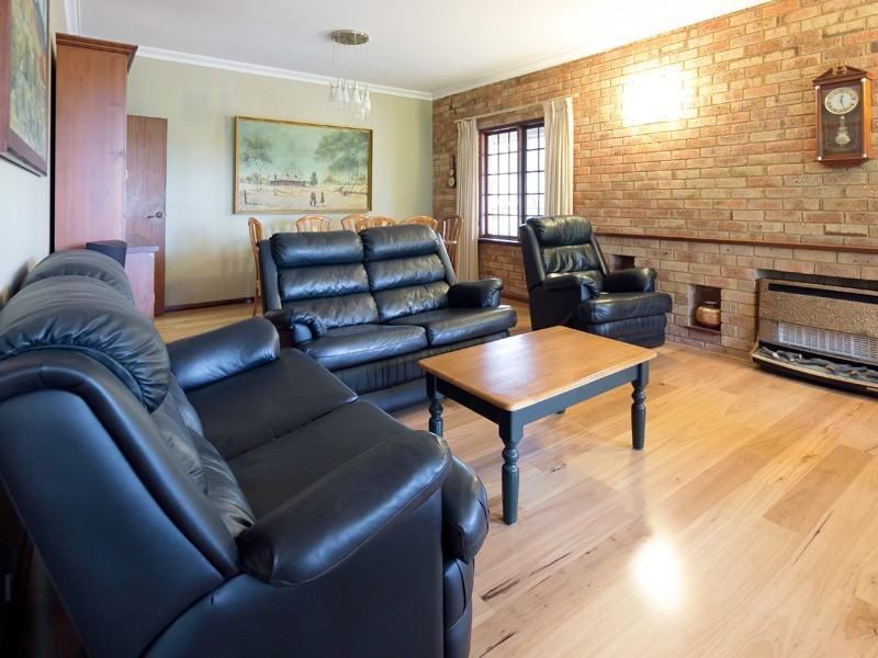 35 Lukin Avenue, Darlington WA 6070