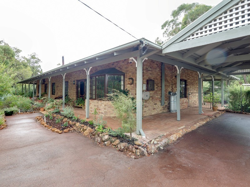 35 Lukin Avenue, Darlington WA 6070