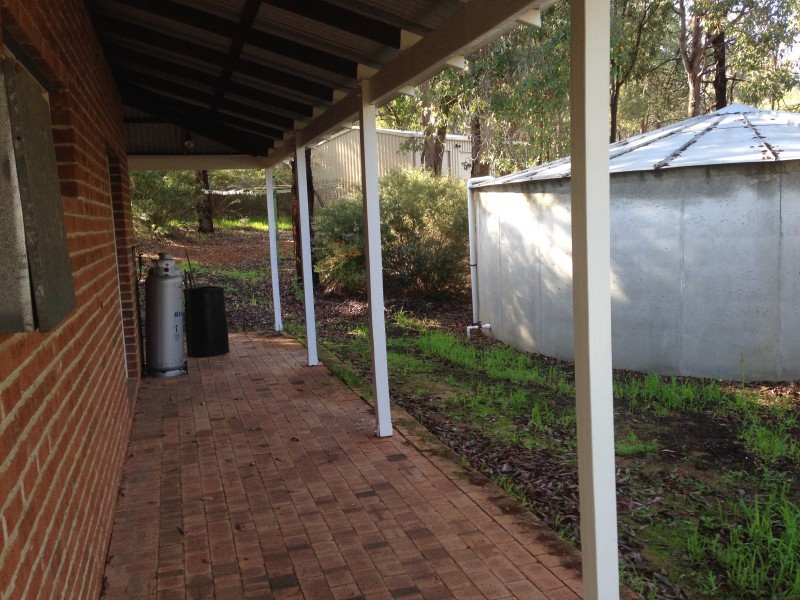 41 Patton Road, Mundaring WA 6073