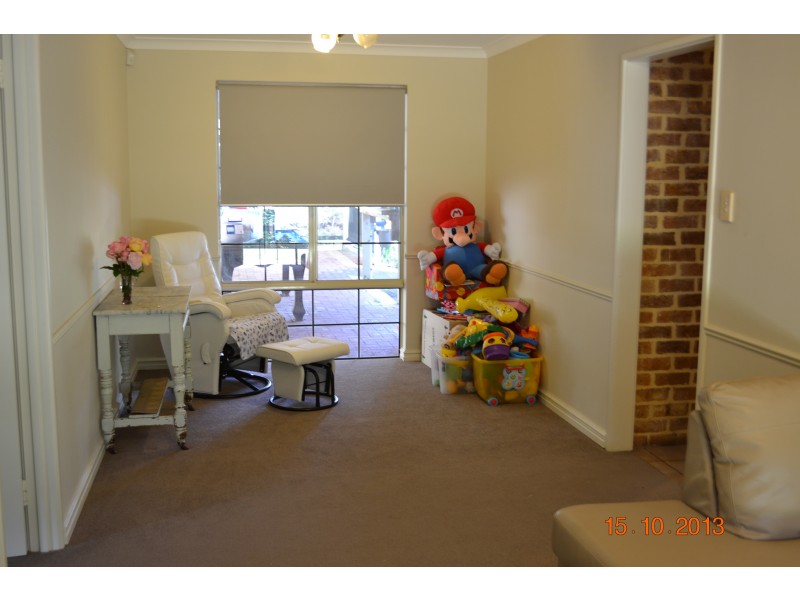 590 Walker, Mundaring WA 6073