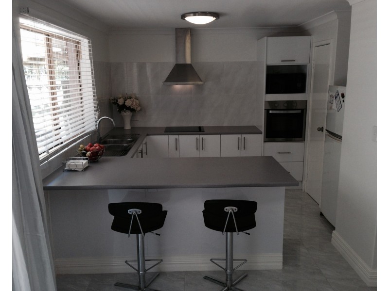 11/10 East, Guildford WA 6055