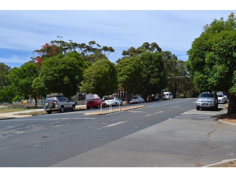 65 Jacoby, Mundaring WA 6073