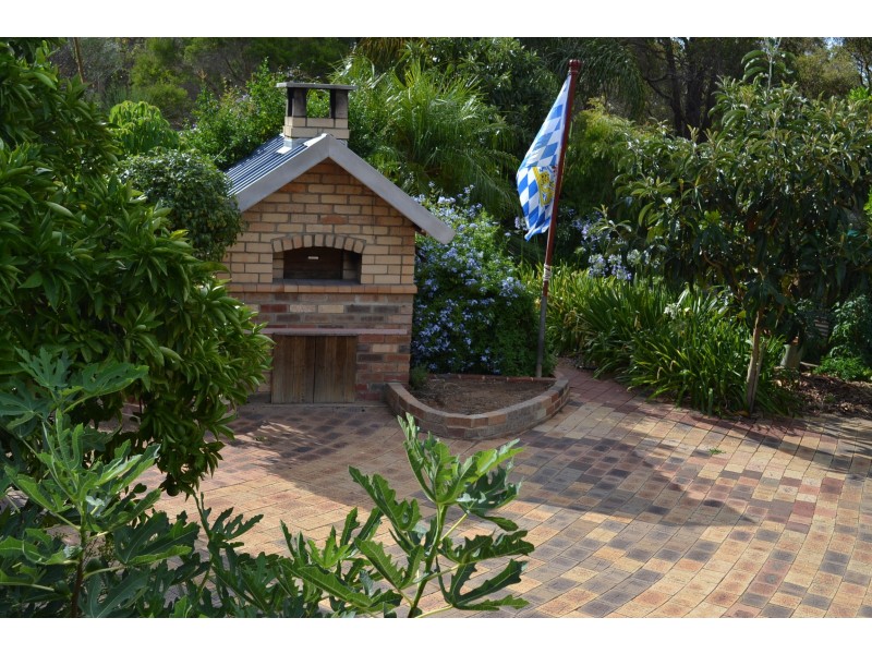 18 A Swan Road, Mahogany Creek WA 6072