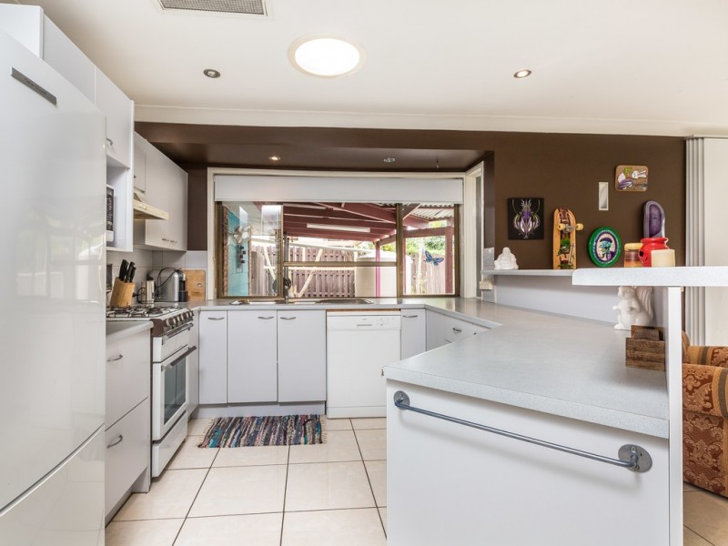 11 Lorraine Street, Camira QLD 4300