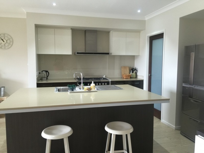 5 Crest Street, Springfield Lakes QLD 4300