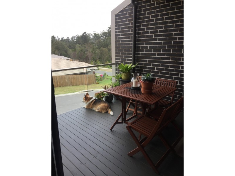 5 Crest Street, Springfield Lakes QLD 4300