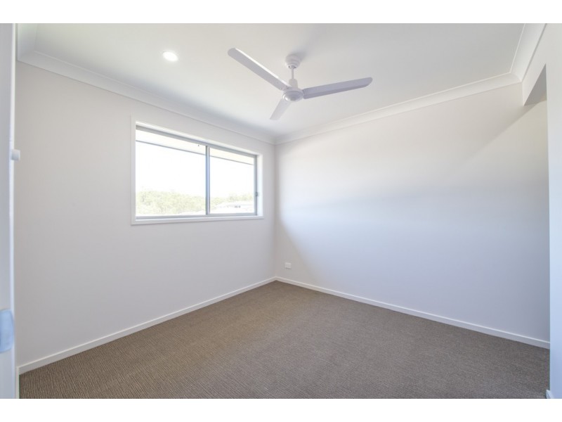 28 Grindelia Drive, Springfield Lakes QLD 4300