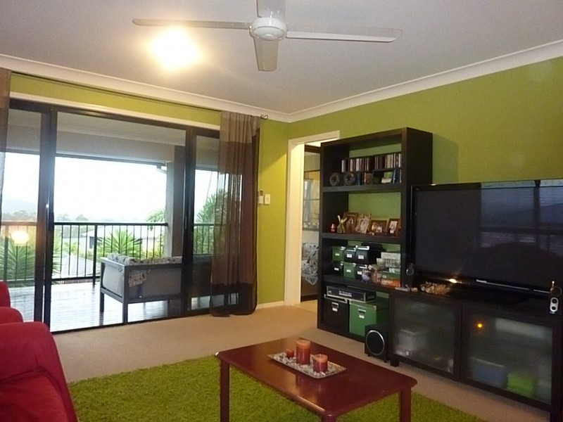 8 Greenwood Street, Springfield Lakes QLD 4300