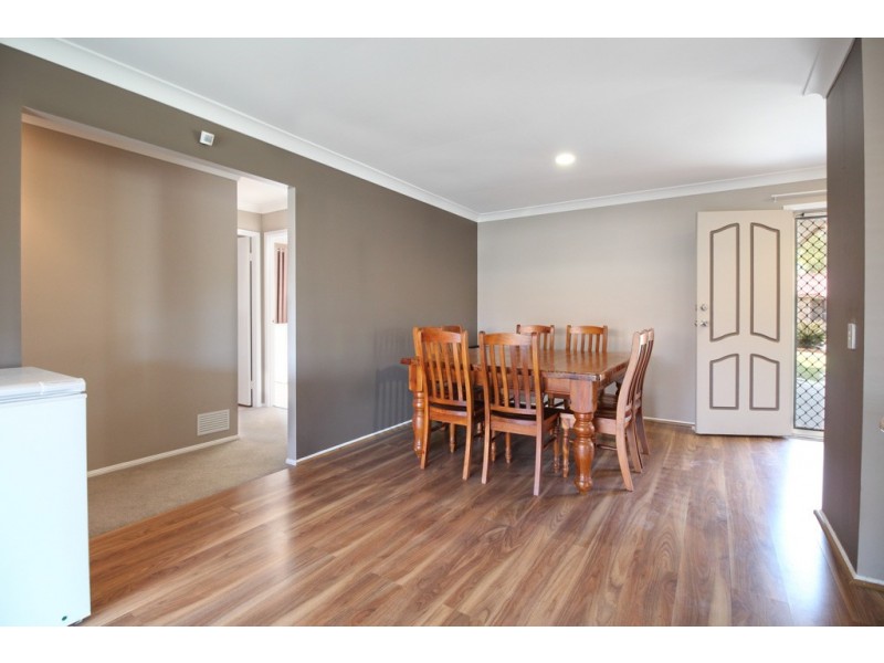 12 Lake Amaroo Court, Logan Reserve QLD 4133