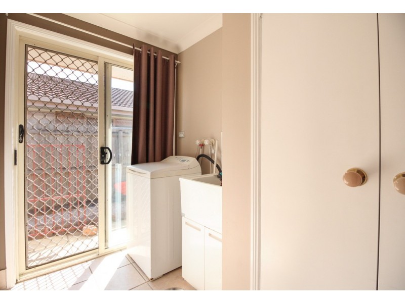 12 Lake Amaroo Court, Logan Reserve QLD 4133