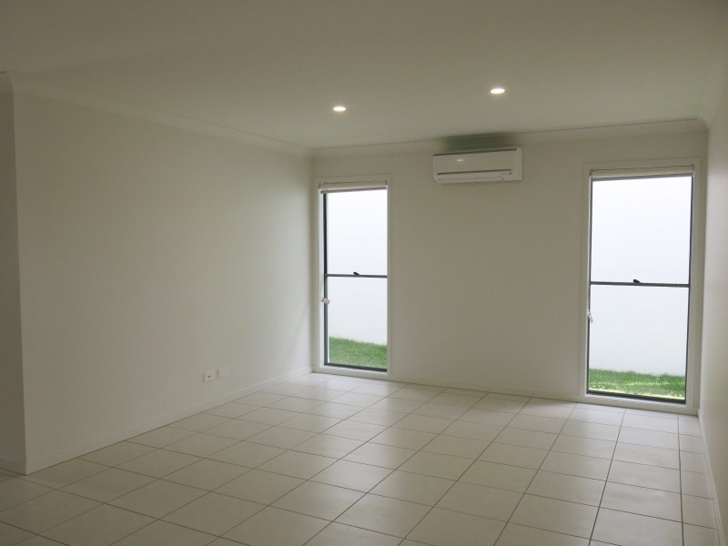 19 Joseba Place, Springfield Lakes QLD 4300