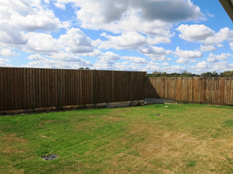 19 Joseba Place, Springfield Lakes QLD 4300