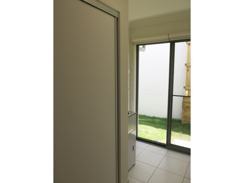 19 Joseba Place, Springfield Lakes QLD 4300