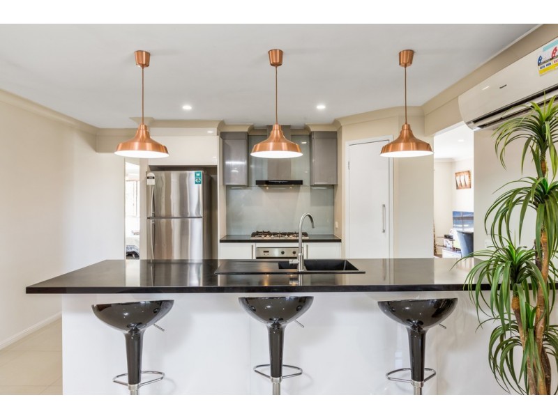 6 Labelle Street, Springfield Lakes QLD 4300