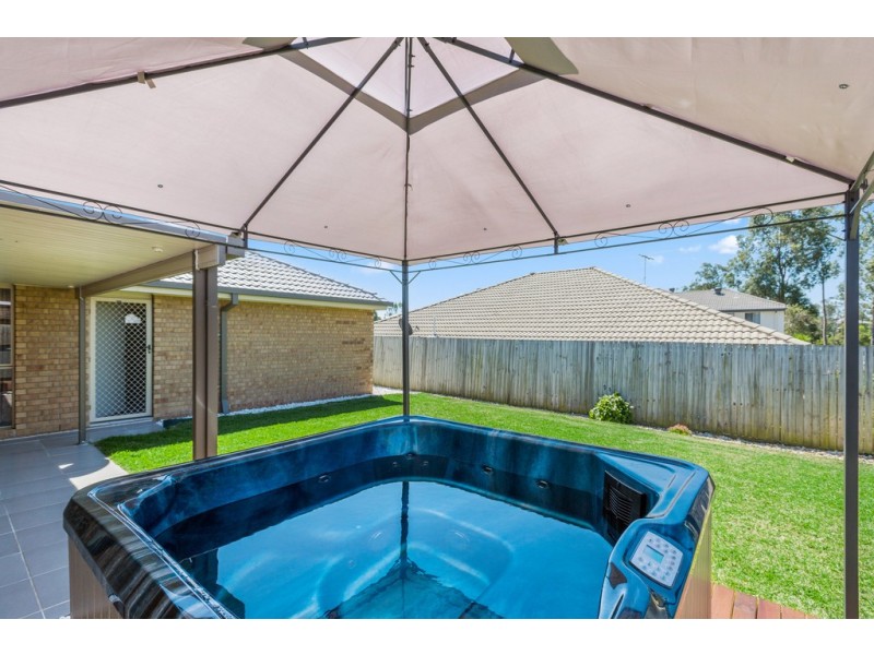 6 Labelle Street, Springfield Lakes QLD 4300