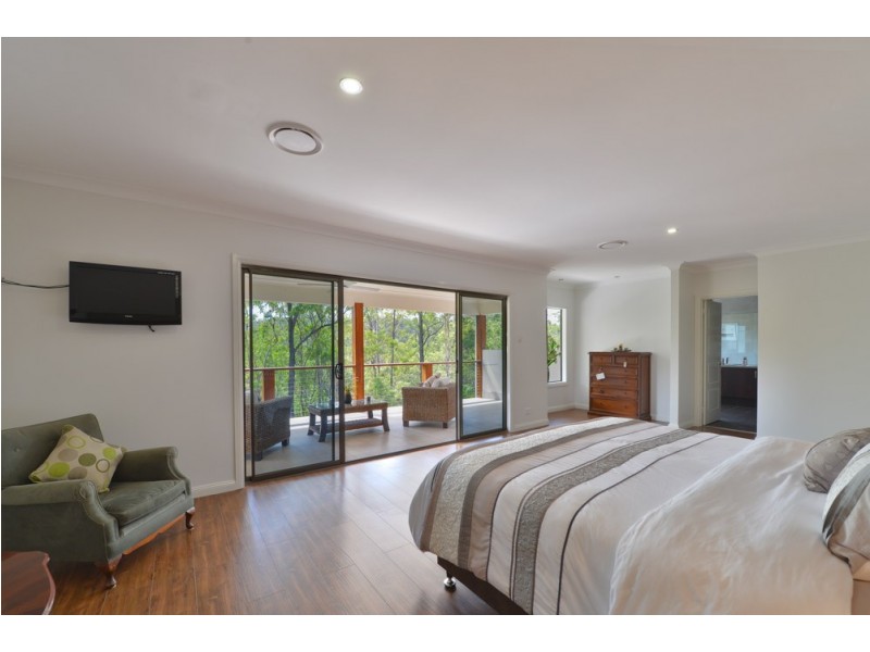 10 Lomandra Court, Brookwater QLD 4300