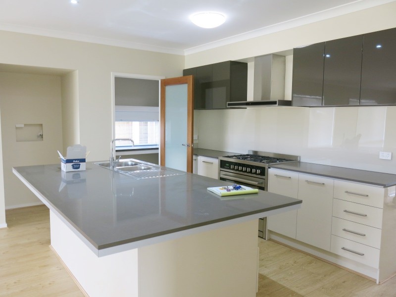 23 Splendid Avenue, South Ripley QLD 4306