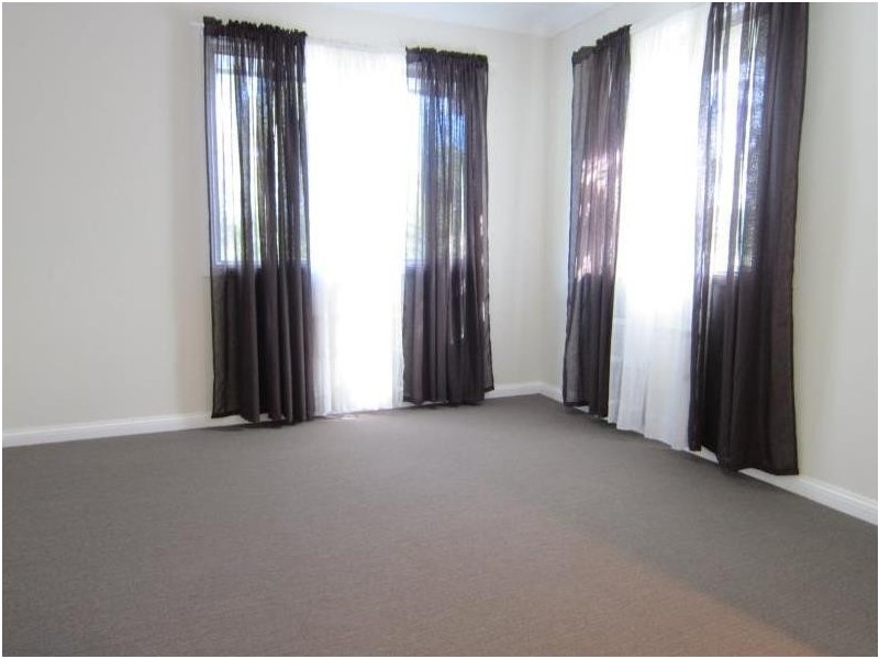 54 Jacaranda Street, East Ipswich QLD 4305