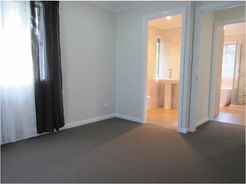 54 Jacaranda Street, East Ipswich QLD 4305