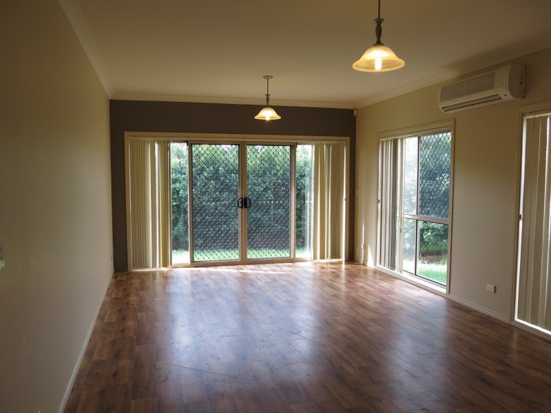 7 Moonbeam Street, Springfield Lakes QLD 4300