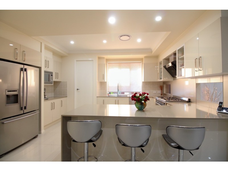 27 Crest Ridge Parade, Brookwater QLD 4300