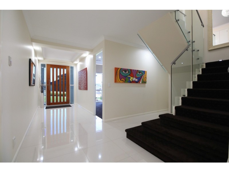 27 Crest Ridge Parade, Brookwater QLD 4300