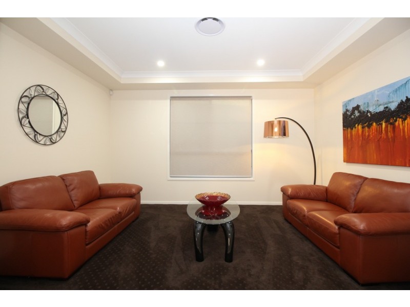 27 Crest Ridge Parade, Brookwater QLD 4300