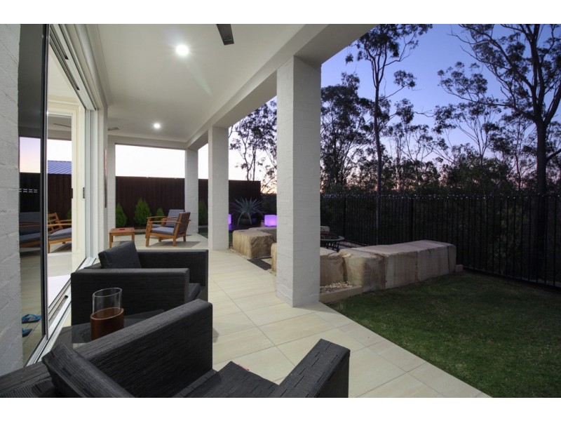 27 Crest Ridge Parade, Brookwater QLD 4300