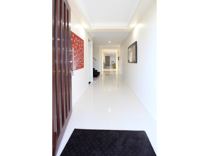 27 Crest Ridge Parade, Brookwater QLD 4300