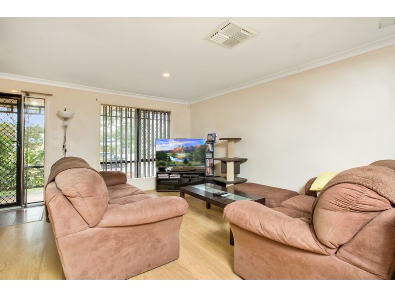 28 Eden Crescent, Springfield Lakes QLD 4300