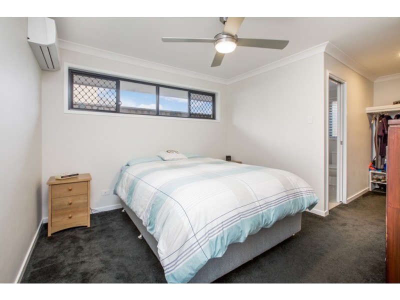 1 Rest Court, Springfield Lakes QLD 4300