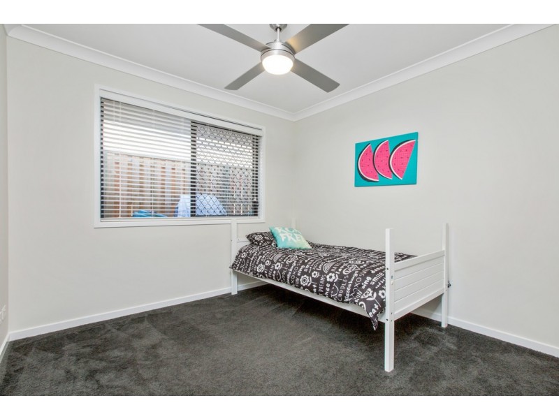 1 Rest Court, Springfield Lakes QLD 4300