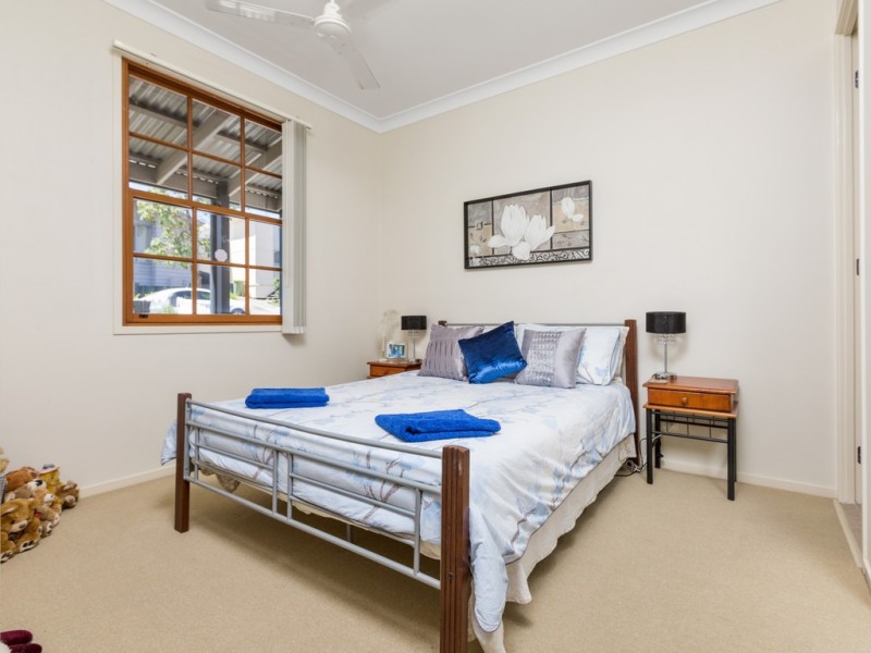 15 Dry Dock Cct, Springfield Lakes QLD 4300