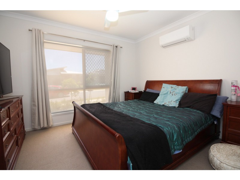 27 Lillypilly Drive, Ripley QLD 4306