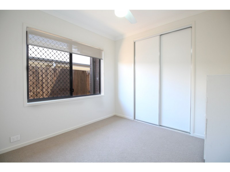27 Lillypilly Drive, Ripley QLD 4306