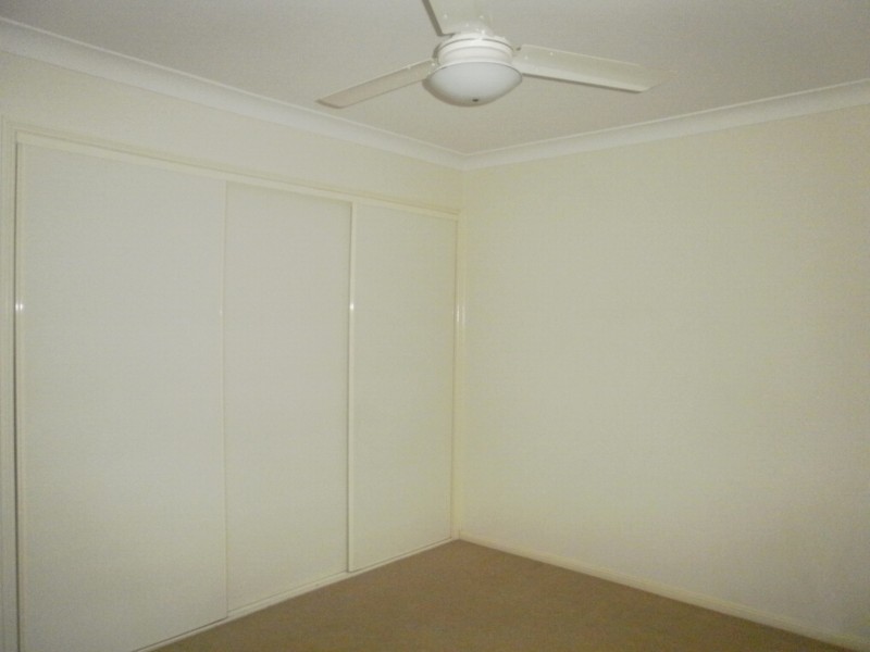 8 Burlington Terrace, Springfield Lakes QLD 4300