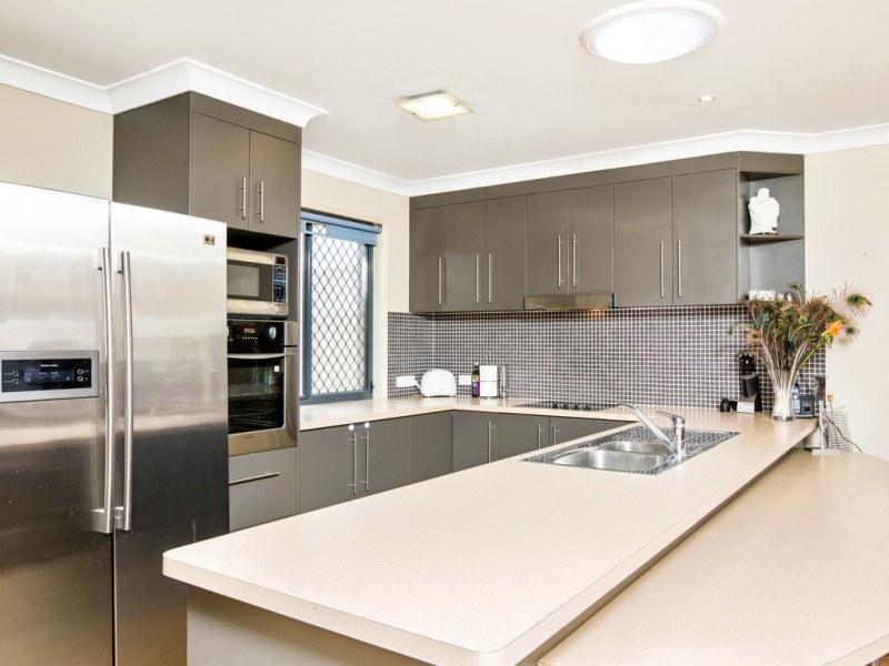 15 Chance Court, Springfield Lakes QLD 4300