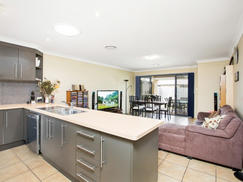 15 Chance Court, Springfield Lakes QLD 4300