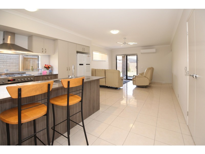 27 Lillypilly Drive, Ripley QLD 4306