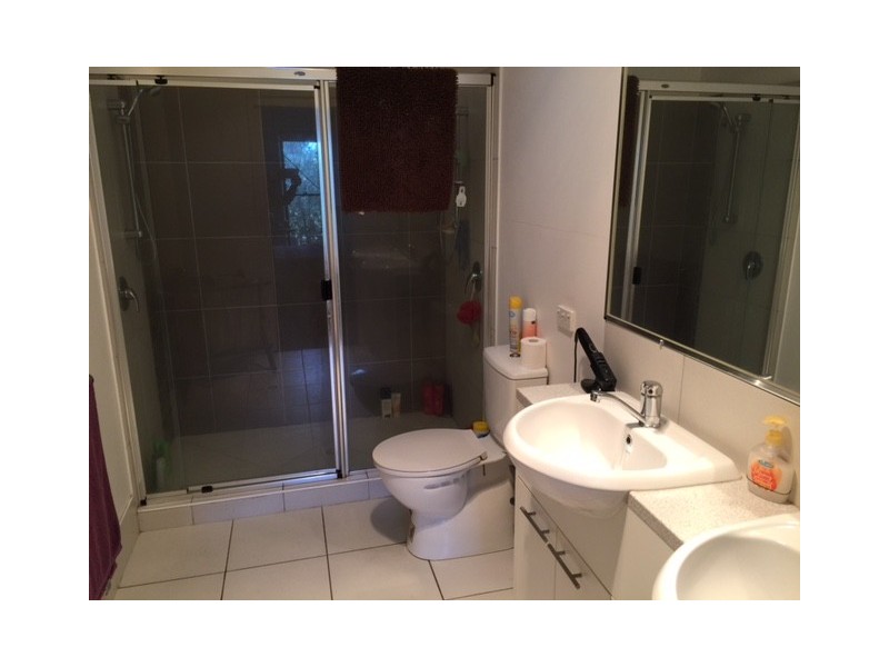 272 Lakeside Avenue, Springfield Lakes QLD 4300