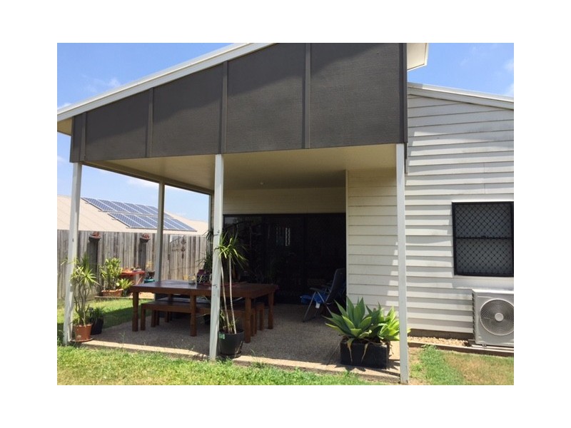 272 Lakeside Avenue, Springfield Lakes QLD 4300